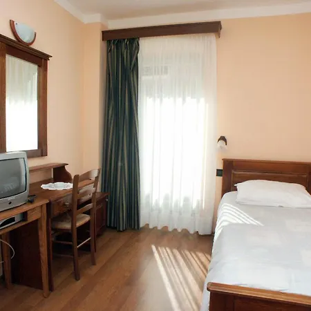 Twin 3016c Guest house 3*